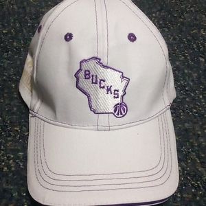 Bucks pat connauton hat